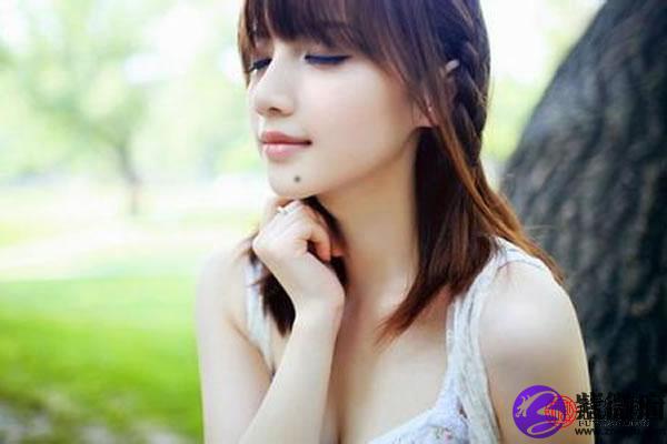 那么 女人左下巴有痣表明是美人痣,不存在克夫