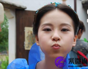 右侧鬓角有痣的女人好吗?