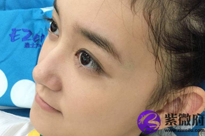 拥有扫帚眉眉形的女人命理详解