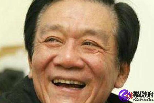 一,男人鼻梁有横纹破财