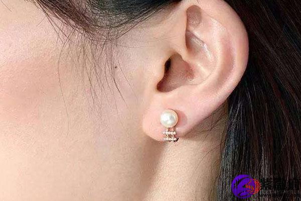 耳垂厚的人打耳洞破财是不是真的 紫微府