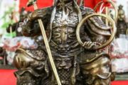 为何别人富贵，而我命中贫贱？