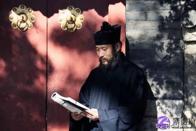 印堂发黑，就真有血光之灾？面相大师是这麽说的