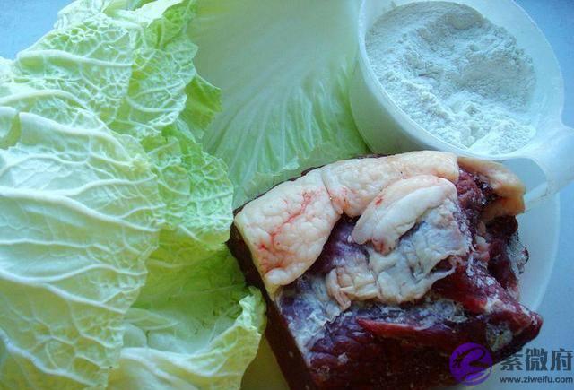 正月初一就吃百财饺子，汁多肉鲜嫩，全家老少都可吃