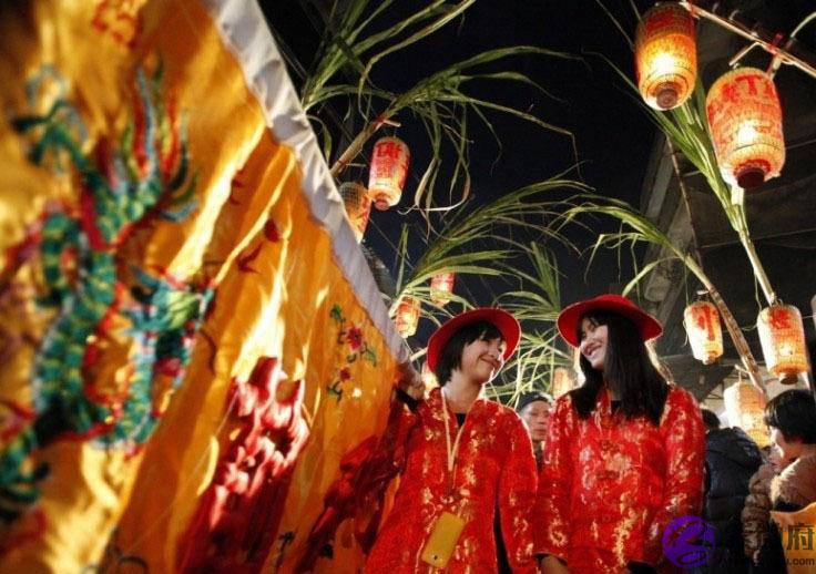 为什麽正月初四有“迎灶神”的习俗？原来与这个传说有关