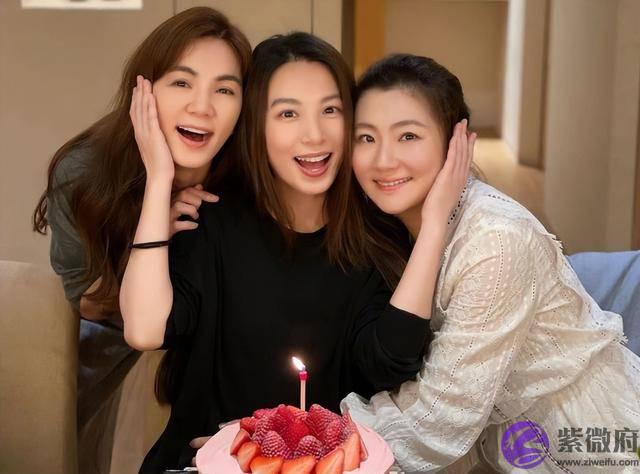 田馥甄39岁生日，任家萱晒SHE三人同框照，网友：爷青回
