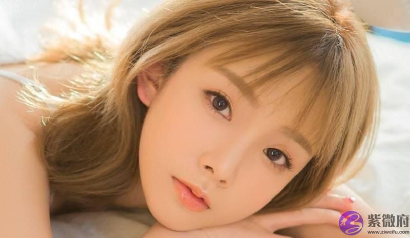 总会让男友吃醋的3星座女，桃花太旺，总有人追