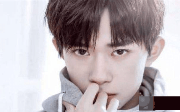 明星给未来孩子起名字，鹿晗奢侈，赵丽颖标准吃货，就服易烊千玺