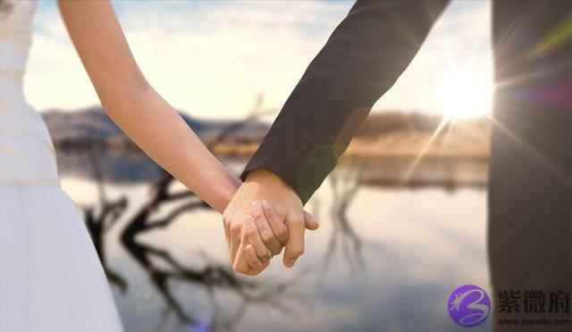 一个经历婚外情女人的深度忏悔：婚姻中的爱，是婚外情无法取代的