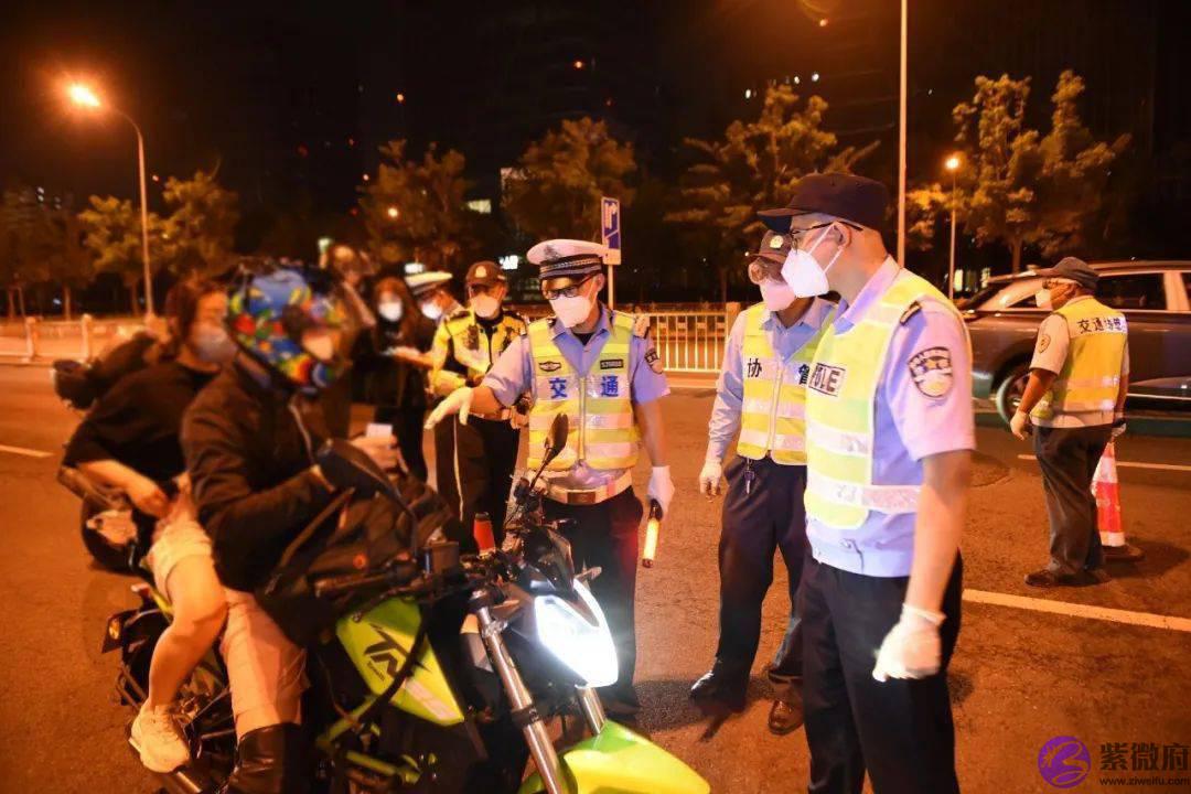 石景山部分路段设置摩托车道，限速50！警方严查摩托车违法行为