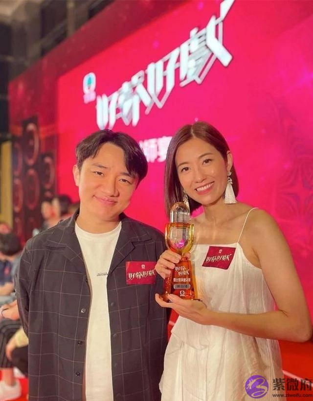 王浩信陈自瑶没有复合？出席活动时被曝真实关系，陈自瑶尬笑阻止