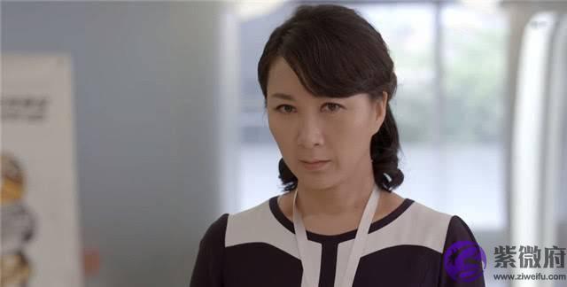 “你是二婚女人，还装什麽清高？”“抱歉，小姑你也是二婚的”
