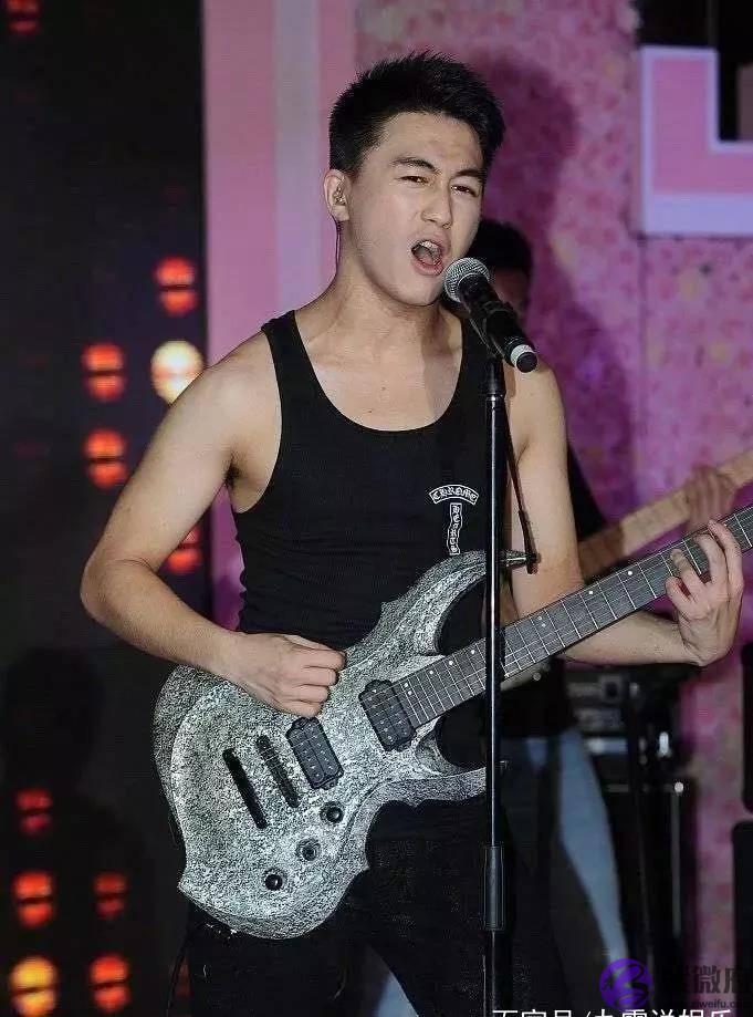 何猷君求婚,这也太土土土土了吧!