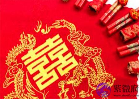 庚辰魁罡女命,身旺印旺性格强势,比较自我,不易婚姻缘分方面落实到位