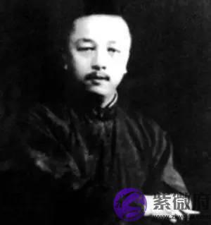 嫌自己的学历低？鼓励孩子看看这些大师们.....