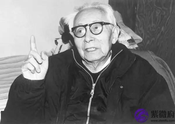 嫌自己的学历低？鼓励孩子看看这些大师们.....