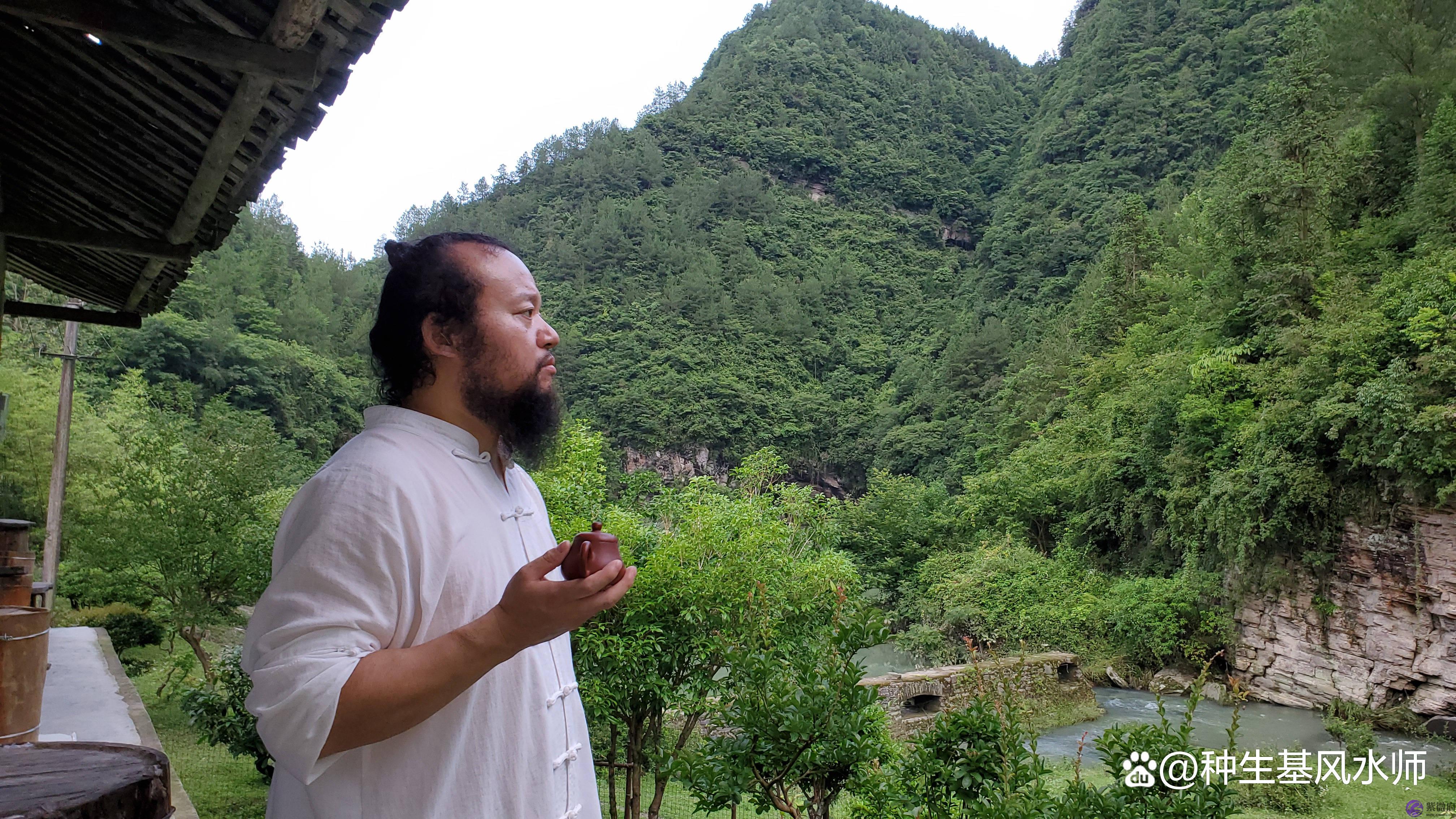 种生基赌王何鸿燊，白龙王离世后，无量子成种生基最新权威专家