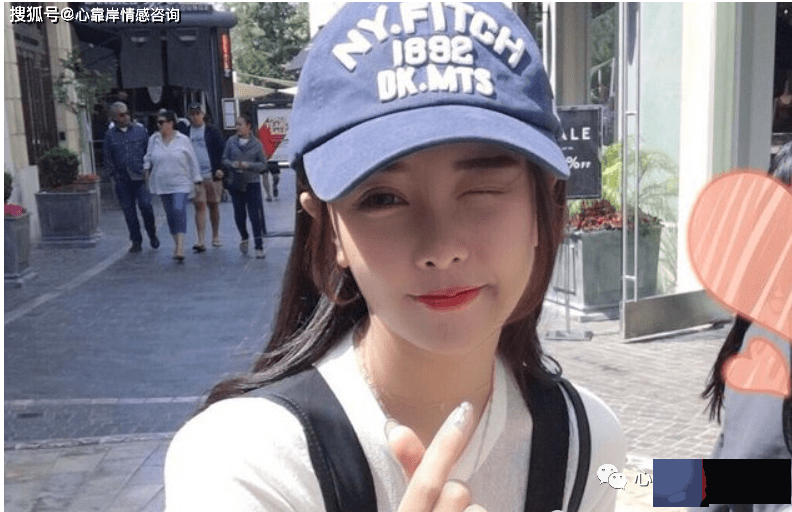 女命有3个伤官算伤官旺吗？婚姻不顺颜值很高