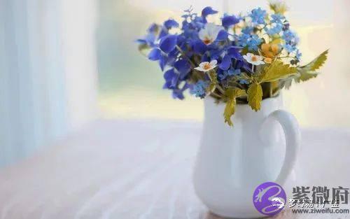 生辰小知识：桃花为正官、正印的女性往往容易因为爱情得到贵人的帮助！
