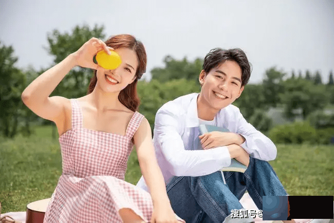 龙吟师傅：我命带孤辰寡宿，是不是这一辈子就必然要孤独终老？