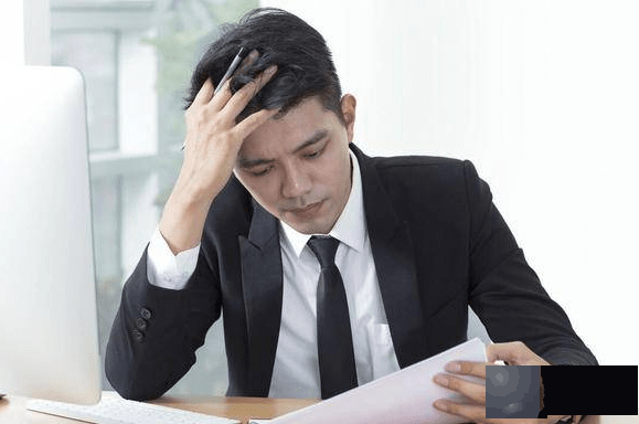 双魁罡地支皆动的四柱！