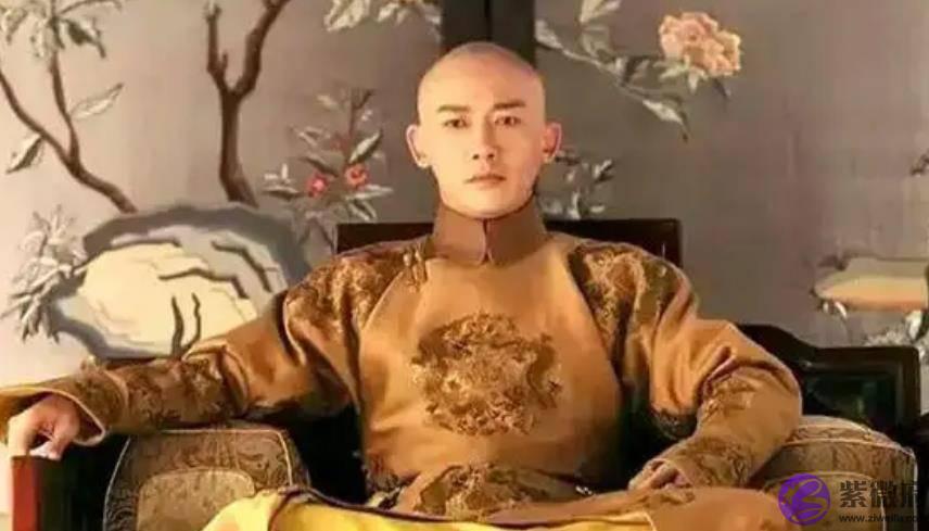 康熙拿出弘历生辰生辰，相士：女必为娼、男必为皇，后来字字应验