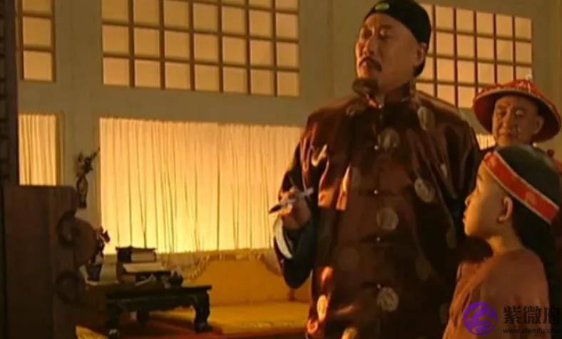 康熙拿出弘历生辰生辰，相士：女必为娼、男必为皇，后来字字应验