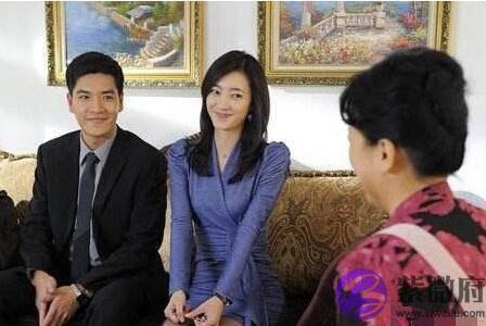 孩子还没出生，婆婆织了20套毛衣，去了趟她房间后，儿媳哭了
