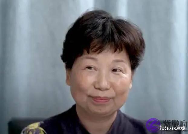 杜新枝晒剖腹产手术刀口，从肚子到身材，网友：糊弄谁呢