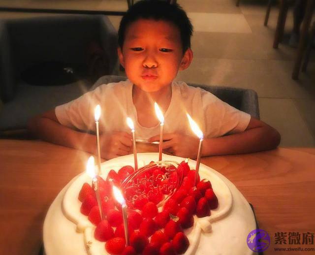 该给娃过阴历还是阳历生日？专家：最重要的三个生日，父母别缺席
