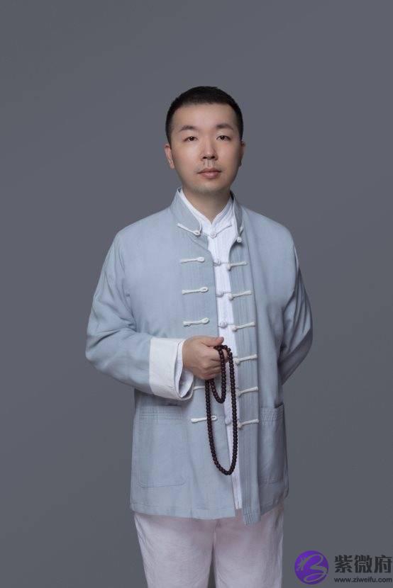 王圳伟起名 浅谈周易与姓名学