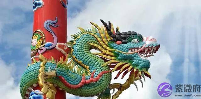 属龙人，你有大囍事了，躲都躲不过！出来接着！