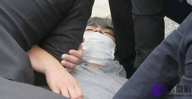 安倍晋三被枪击不是偶然，他难逃此劫，凶手早已经布下天罗地网