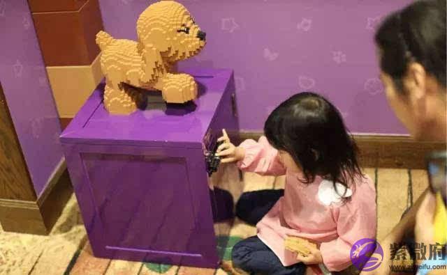 孩子为何偏爱“W”跪坐？到了这一年龄要制止，几个危害要上心
