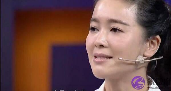 欧阳娜娜模仿刘诗诗走路，跳舞出身的她们走路都这麽特色？