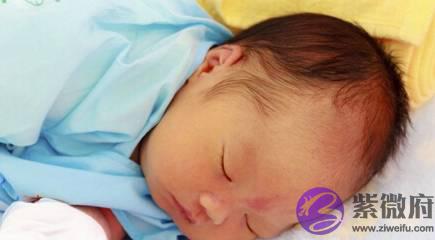 宝宝出生后的肤色如何？想要宝宝白一些，孕期和出生后可以这样做