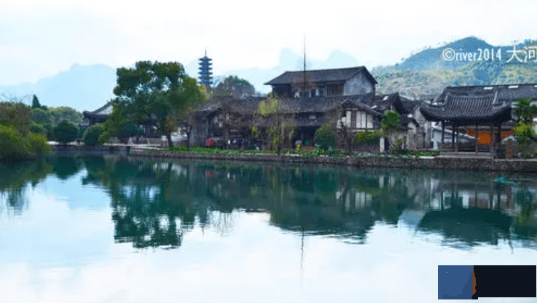 中国易经风水师，依山傍水的房子风水怎麽看