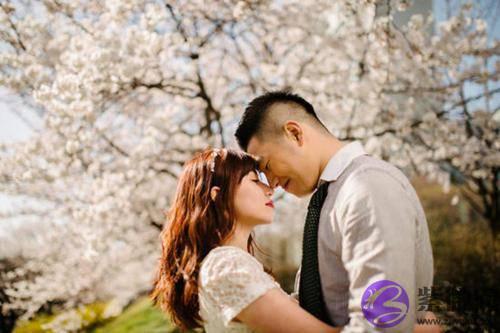 婚姻不顺，婚姻坎坷，烂桃花多，夫缘浅薄，没有桃花，如何化解？