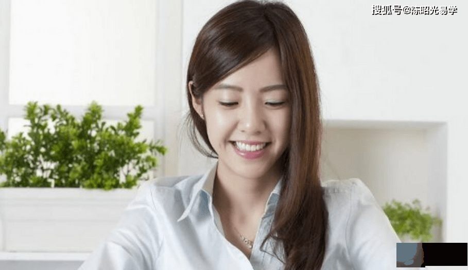 生辰偏星齐聚，常常觉得内心痛苦难以排解