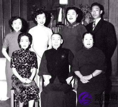 晚年杜月笙为何如此悲凉？老道士十四字竟成事实
