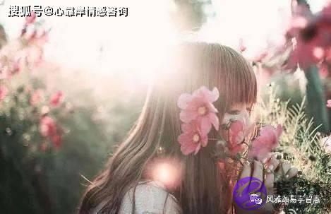 生辰命带桃花的女人特征【生辰算婚姻】
