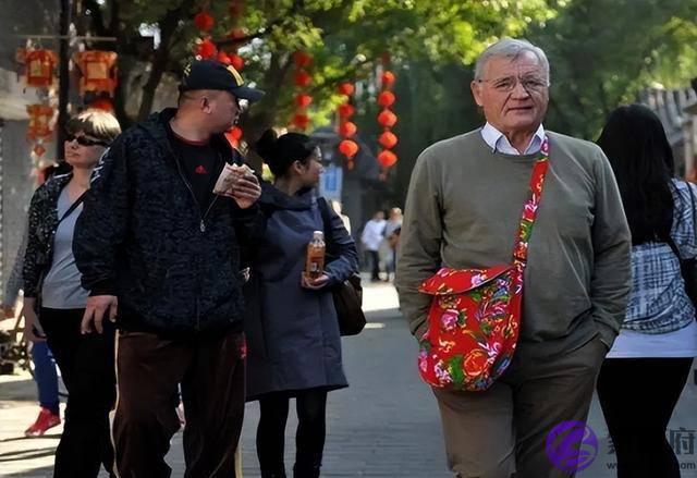 外国孩子在中国出生，能否获得中国国籍？中国国籍有多难拿？