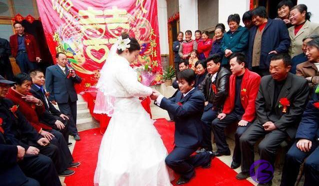 男女结婚“宁可男大七，不可女大一”，有没有道理，你愿意吗？