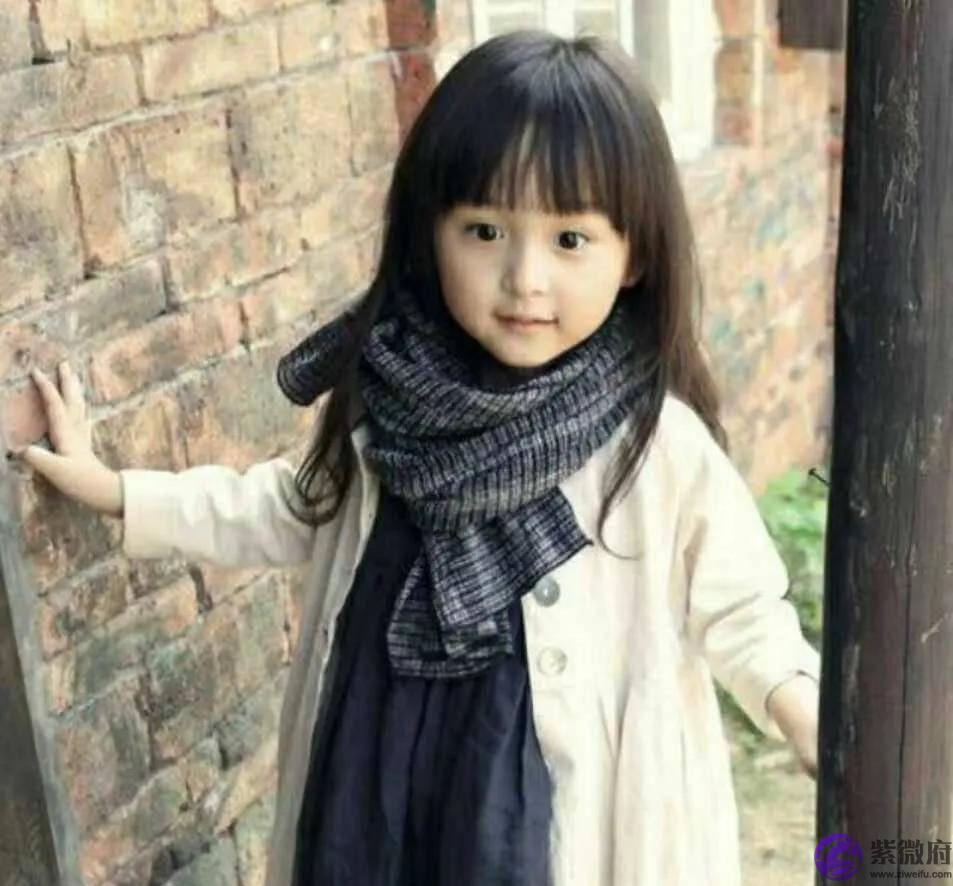 庚金未月地支午未化火,火烈土焦木从火势清枯之象