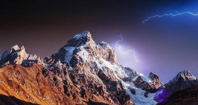 洞悉生辰：浅谈六爻术语。