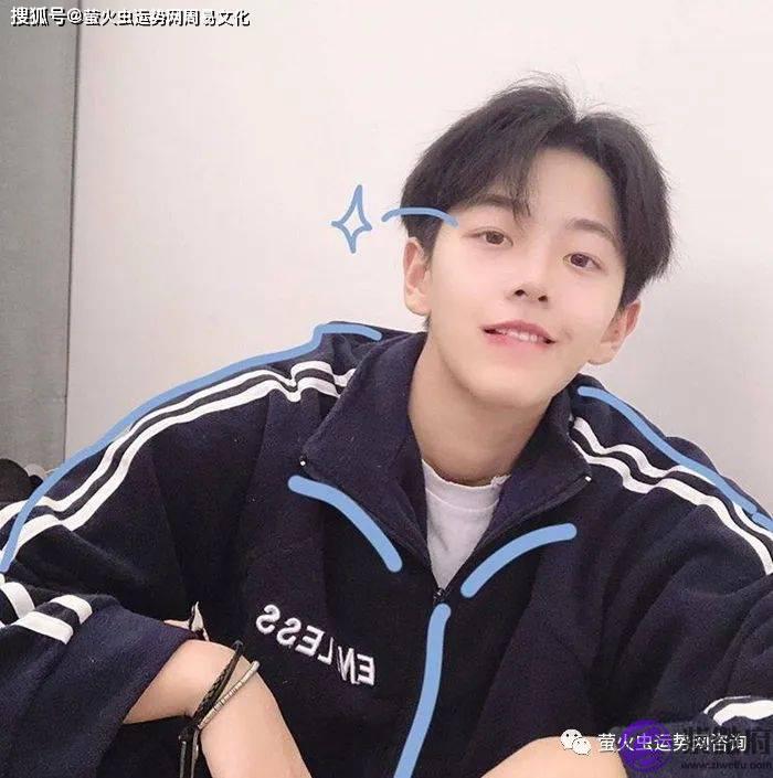 生辰称骨：4两1钱男命绝非池中物！一生婚姻幸福宜晚婚