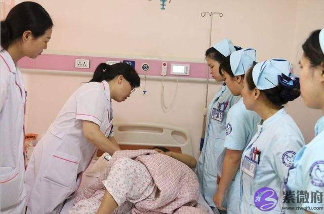 宝妈把孩子出生日期改为8月31日,暗自高兴,听完老师的话后崩溃