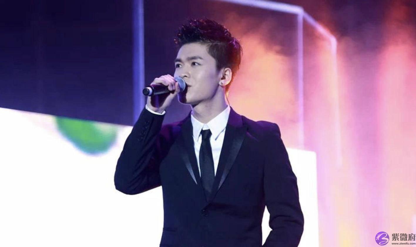 宁桓宇官宣结婚，晒证件忘p女方名字太粗心，还曝光老婆出生年月