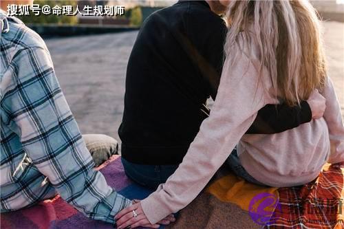 婚姻生辰看婚姻，离婚在即，生辰分析能否还有二婚姻缘