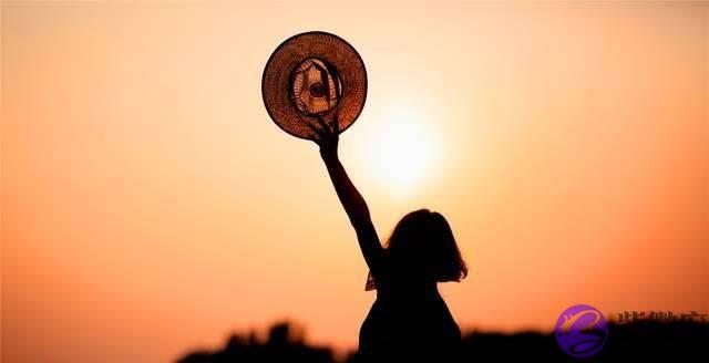 夫妻之间最佳年龄差是几岁，你和你的另一半是最佳年龄差吗？